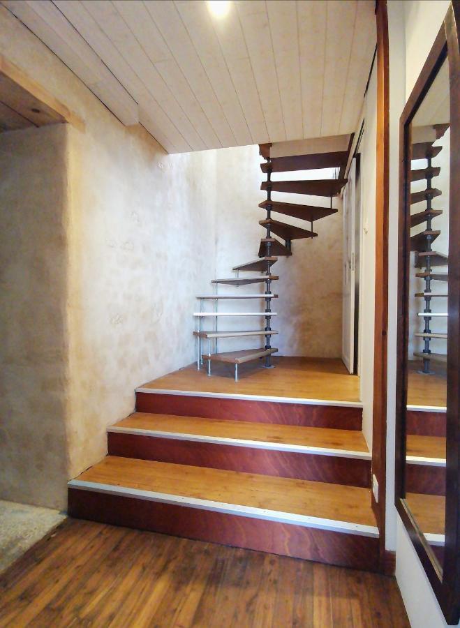 La Maison De Thomas Saint-Amant-de-Boixe Ngoại thất bức ảnh